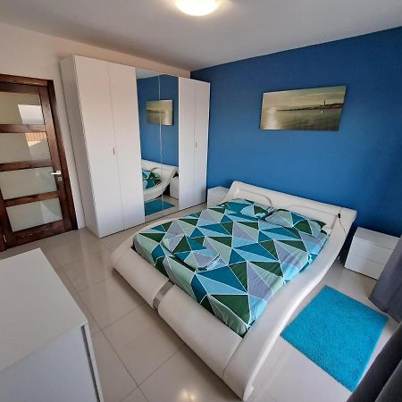 Апартаменты Sea View Penthouse Zebbug  Экстерьер фото
