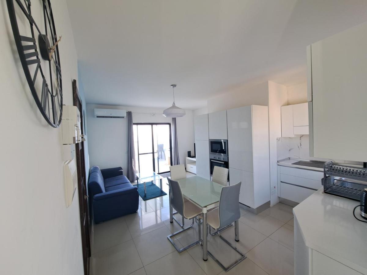 Апартаменты Sea View Penthouse Zebbug  Экстерьер фото