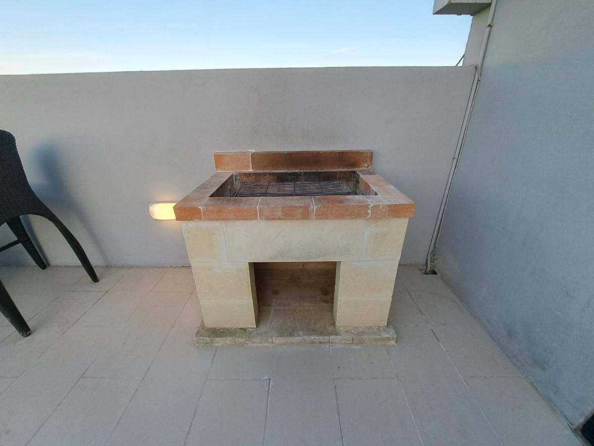 Апартаменты Sea View Penthouse Zebbug  Экстерьер фото