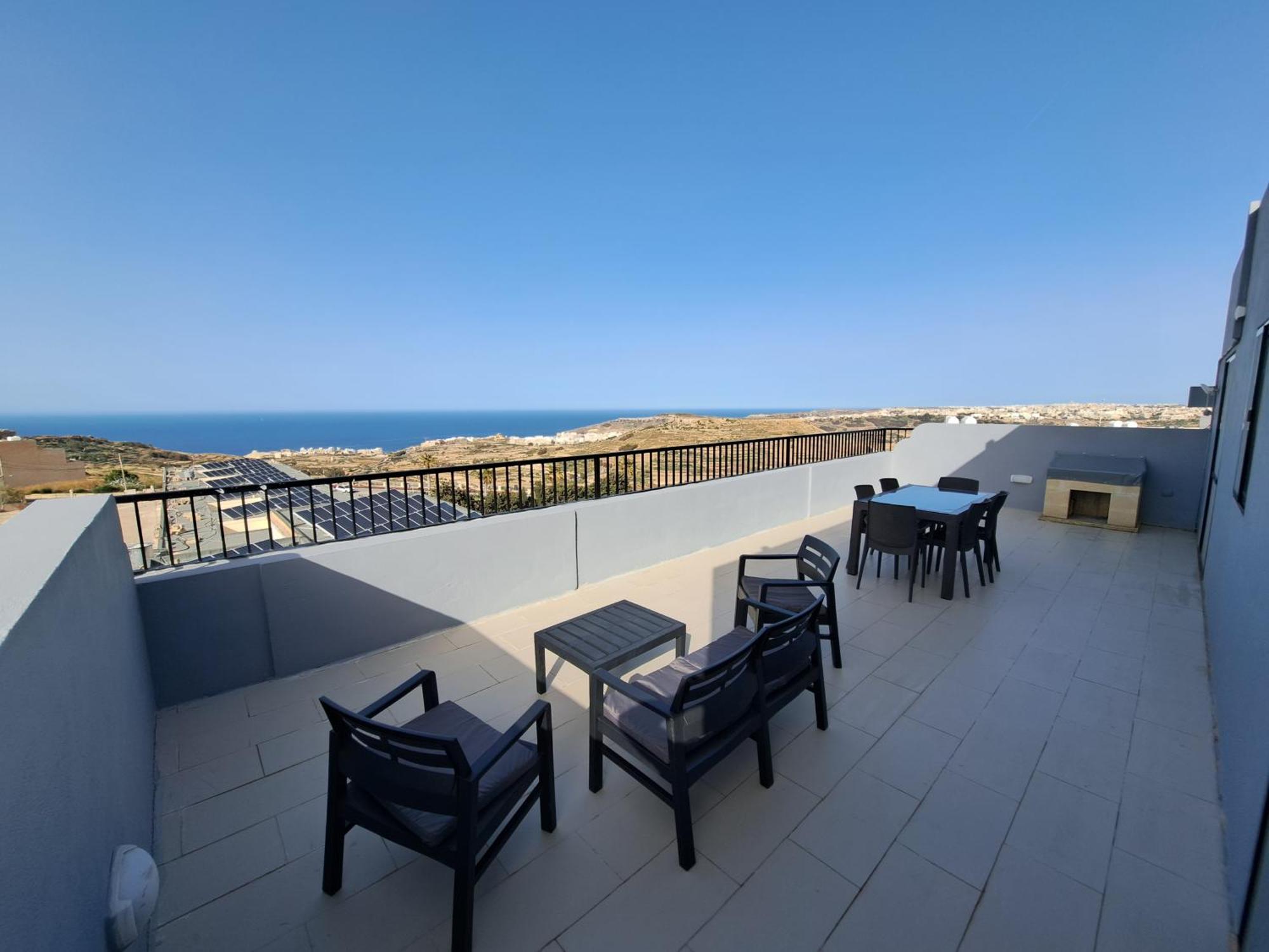 Апартаменты Sea View Penthouse Zebbug  Экстерьер фото
